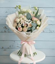 Букет цветов из:  Розы и Лизиантусы #REPLACE_PRED# Манжерок