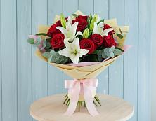 Букет цветов из:  Лилии и Розы #REPLACE_PRED# Манжерок