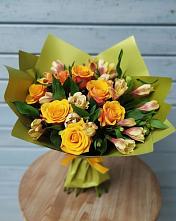 Букет цветов из:  Альстромерии и Розы в Манжерок