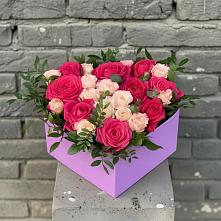 Цветочная композиция из Розы в коробке в Манжерок