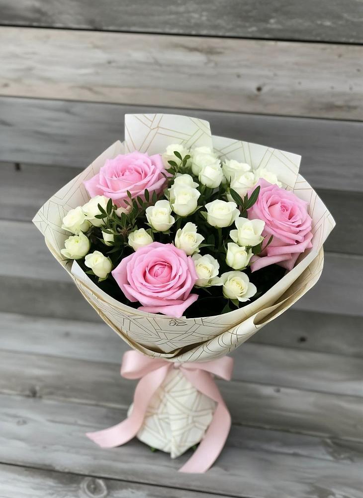 Букет цветов из: Розы в Манжерок