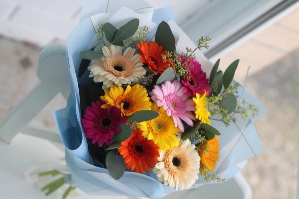 Букет цветов из: Герберы в Манжерок