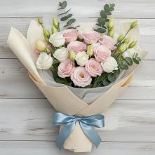 Букет цветов из:  Лизиантусы в Манжерок