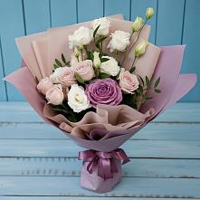 Букет цветов из:  Розы и Лизиантусы в Манжерок