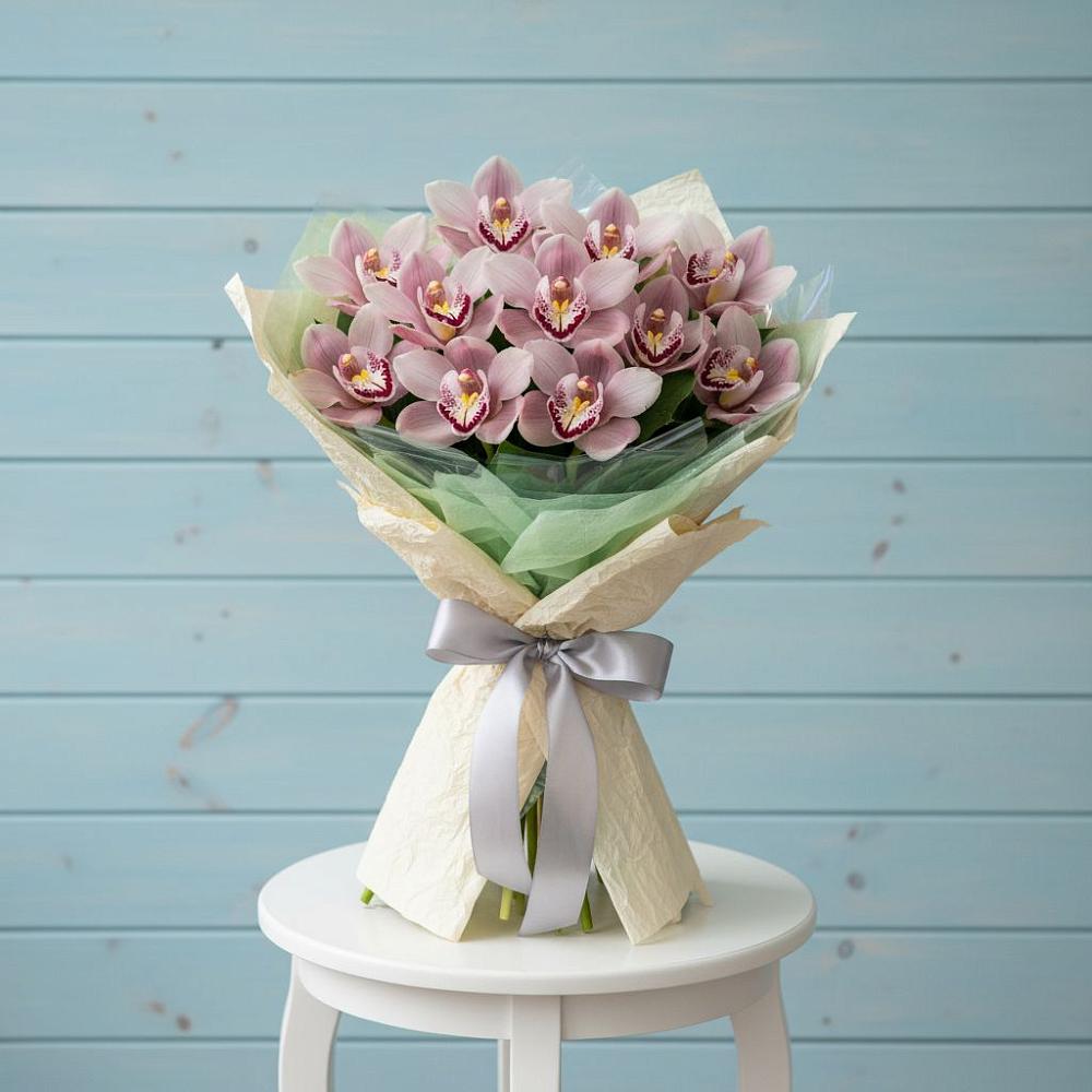 Букет цветов из: Орхидеи и Розы в Манжерок