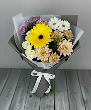 Букет цветов из:  Розы, Герберы и Хризантемы в Манжерок