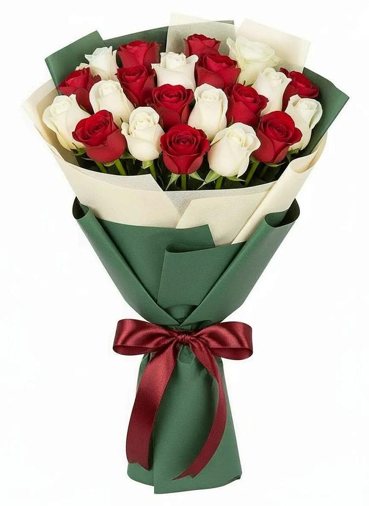 Букет Микс из красных и белых роз в Манжерок