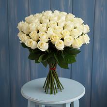 Букет 51 Белая роза Эдлесс Лав в Манжерок