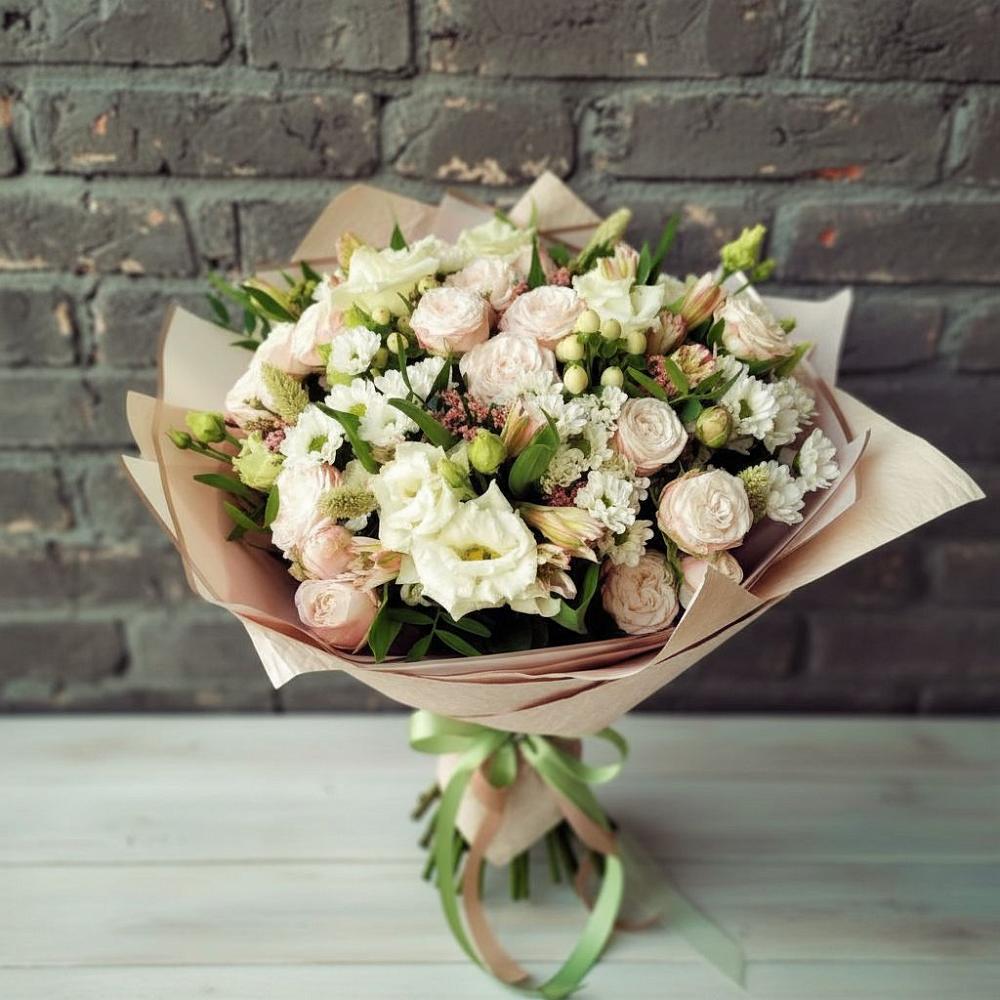Букет цветов из: Альстромерии, Розы и Хризантемы в Манжерок