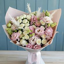 Букет цветов из:  Альстромерии и Розы в Манжерок